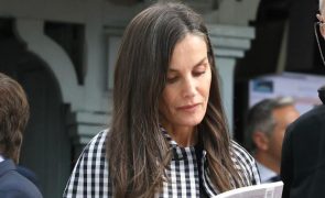 Letizia - Arrasada pela escolha da roupa em evento especial: “O centro das atenções”
