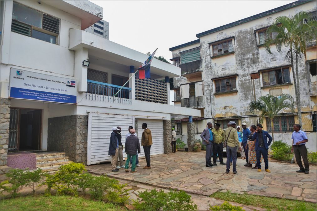 Antigos guerrilheiros da Renamo tomam gabinete de Ossufo em Maputo e exigem demissão