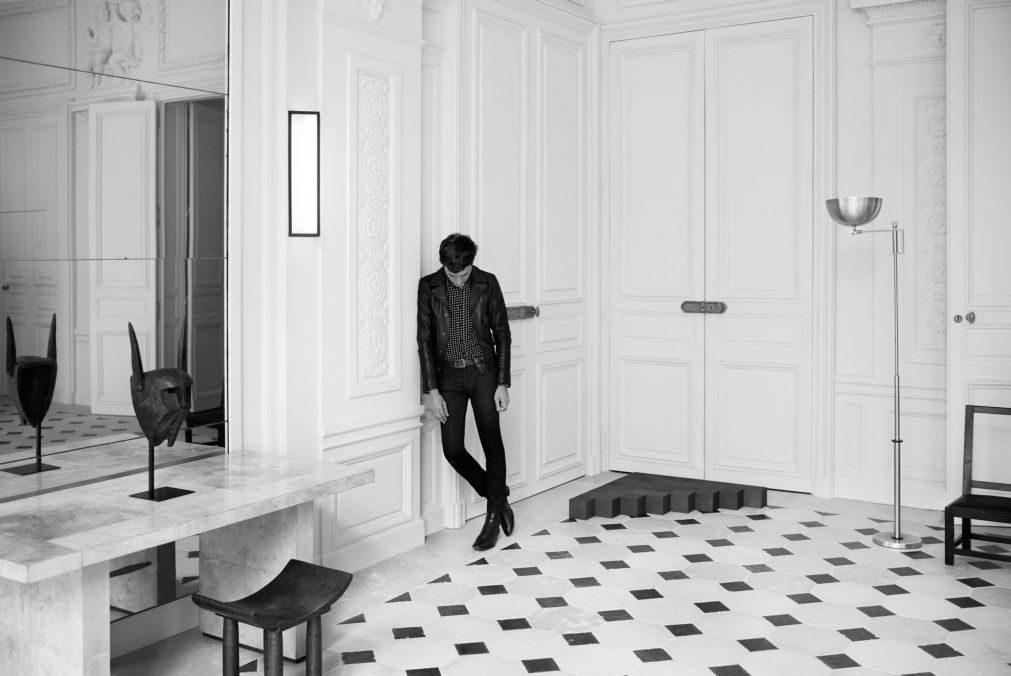 Estilista francês Hedi Slimane nomeado diretor artístico da Maison Céline