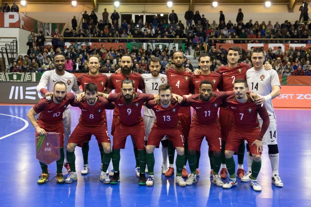 Portugal nas meias-finais do europeu de futsal, ao golear Azerbaijão