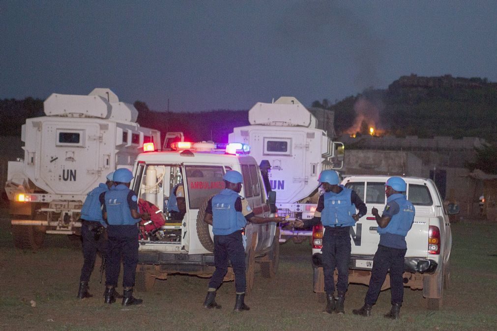 Dois capacetes azuis mortos e dez feridos em ataque no nordeste de Mali