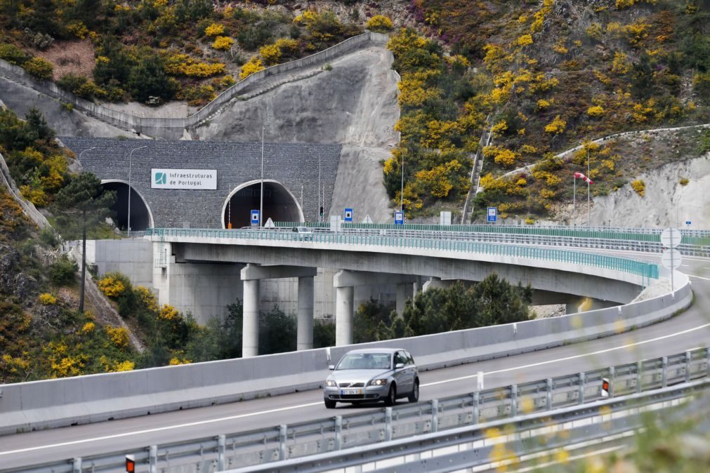 Túnel do Marão com sala de emergência e bombeiros em permanência