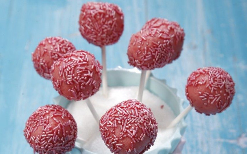 Saudável e fresco: brigadeiros de gelatina