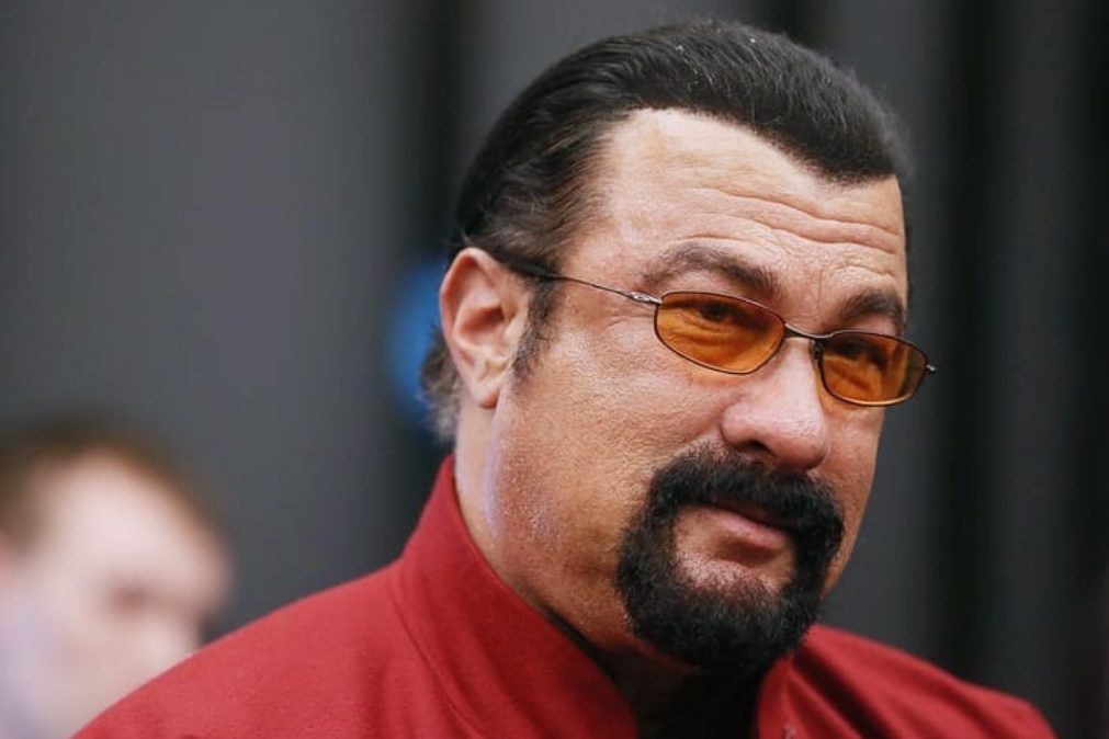 Steven Seagal recebe cargo político russo nos Estados Unidos