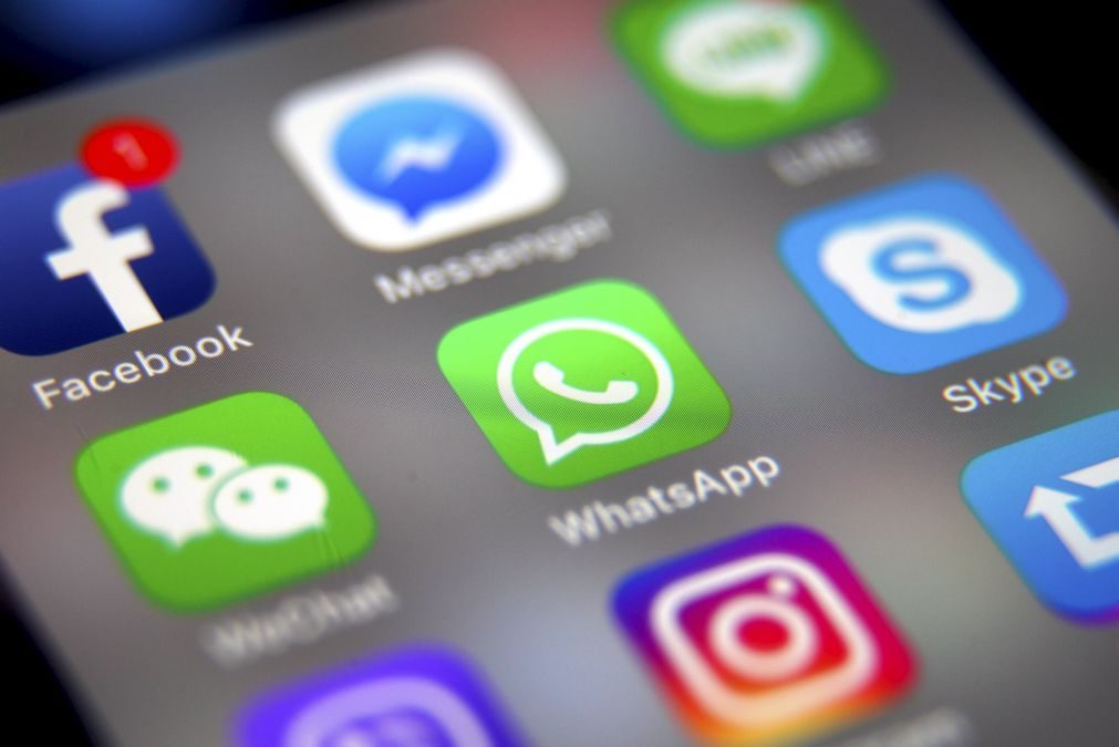 Notícias falsas através do WhatsApp nas eleições no Brasil é fenómeno sem precedente