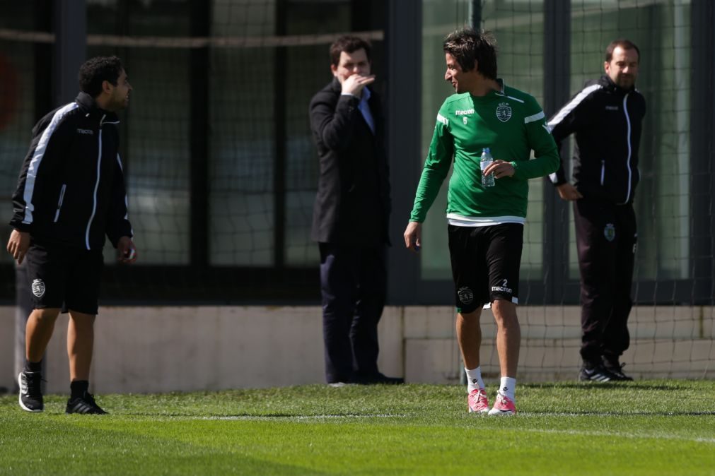 Fábio Coentrão operado a fratura na mão esquerda