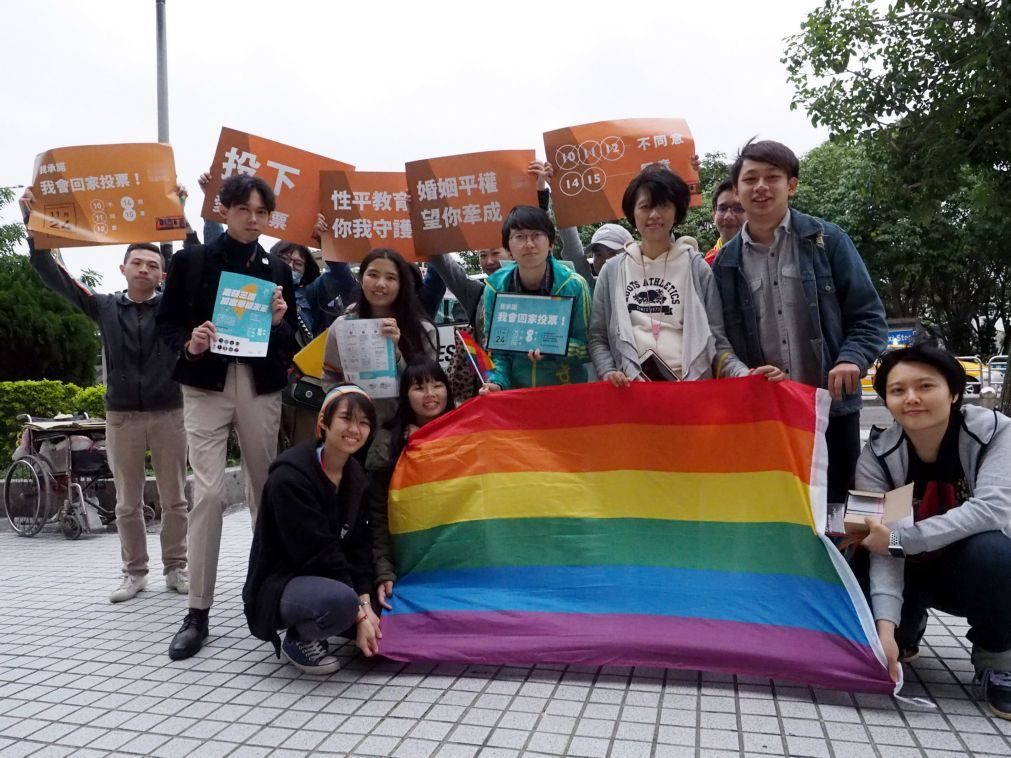 Taiwaneses dizem não ao casamento 'gay' em referendo