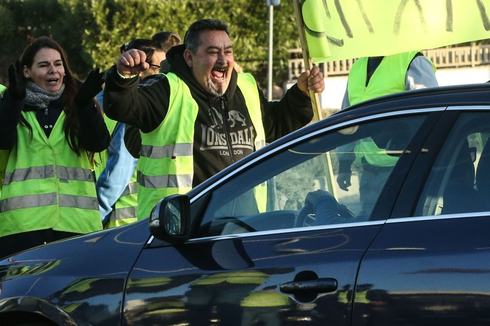 Convocada manifestação de coletes amarelos em Londres