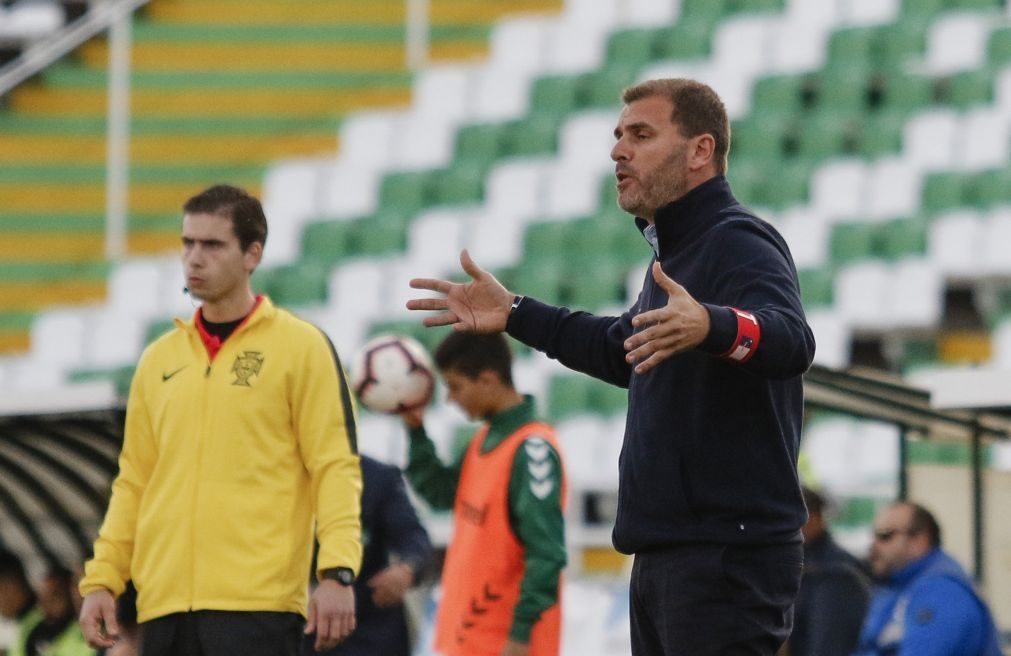 Treinador João Henriques renova com o Santa Clara até 2020