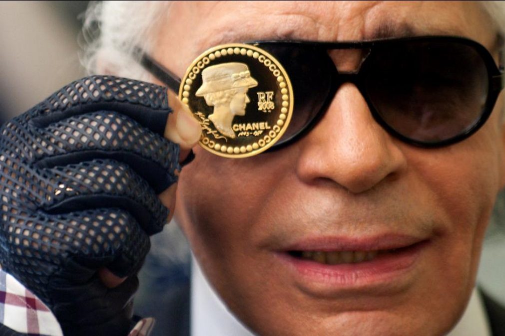 Os óculos de sol eram parte da imagem de marca de Karl Lagerfeld. Saiba o motivo