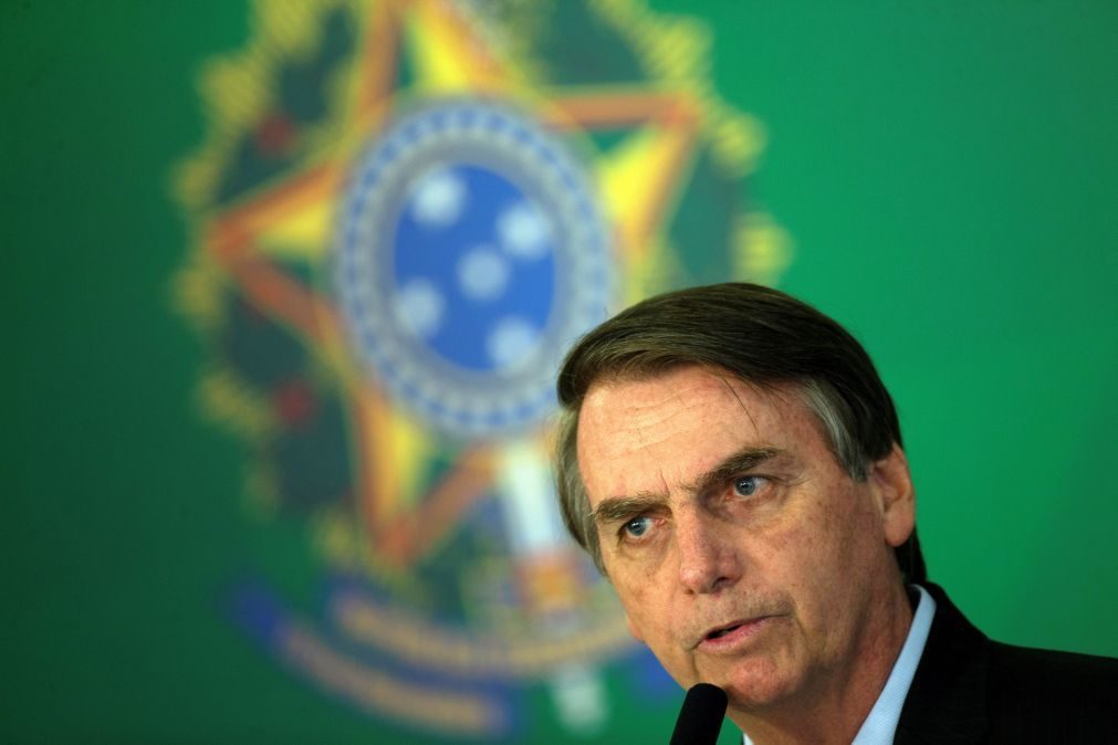 Bolsonaro diz «sim» ao muro de Trump na fronteira com o México