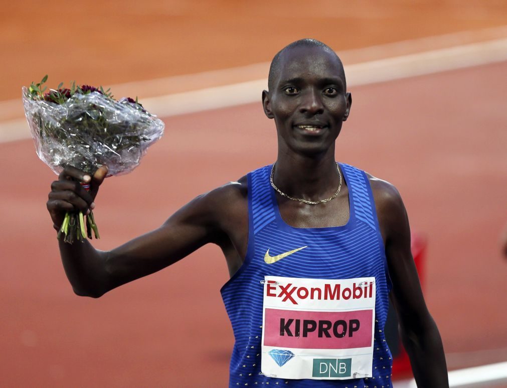 Campeão olímpico suspenso por doping