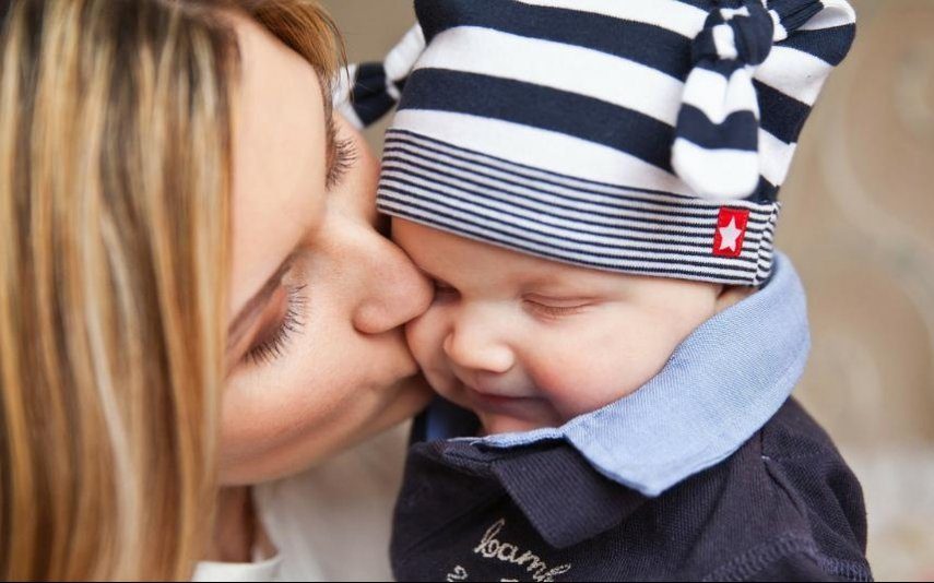 Testemunho real: «Não fui à festa do Dia da Mãe na escola do meu filho porque acho uma parvoíce»