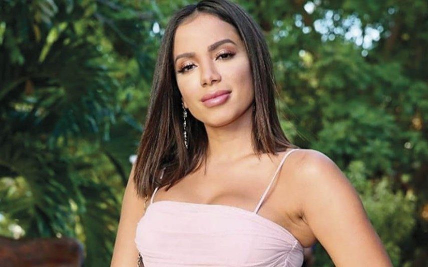 Anitta seduz ator português