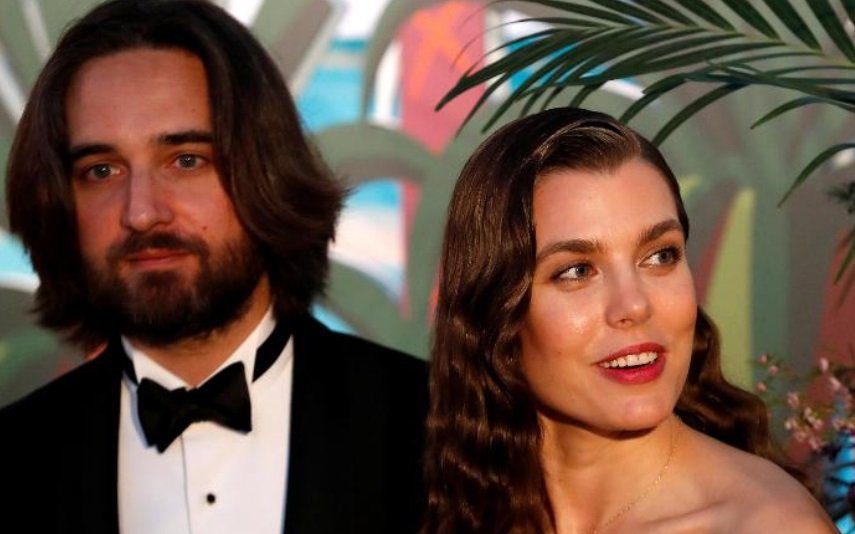 Charlotte Casiraghi casa-se hoje após rol de relações falhadas