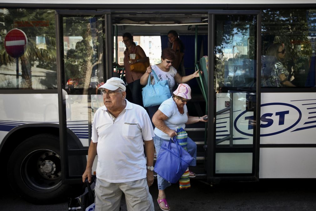 Suspensa greve dos trabalhadores da TST