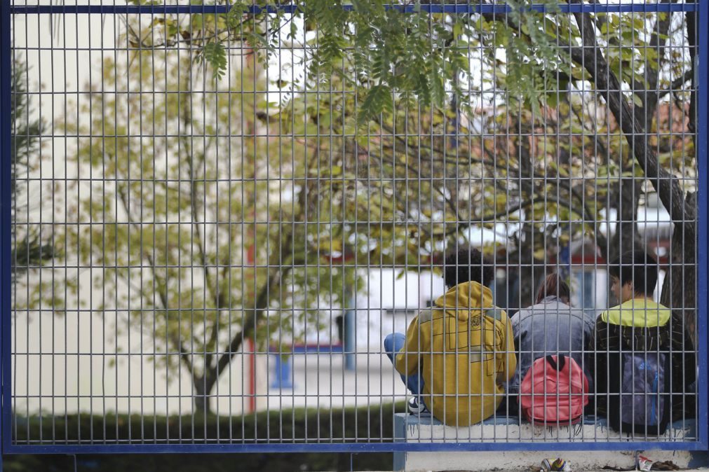 Funcionários públicos podem faltar para acompanhar filhos no primeiro dia de escola