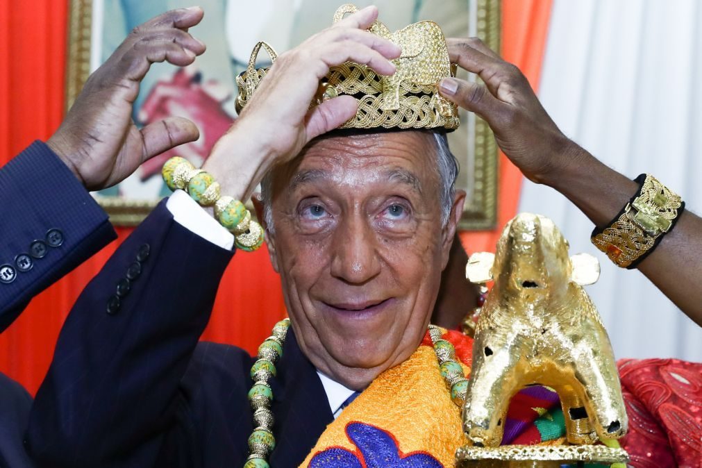 De 'Presidente dos afetos' a 'rei amor'. Marcelo Rebelo de Sousa é coroado na Costa do Marfim