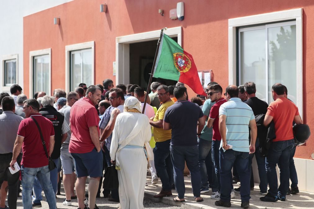 Greve dos motoristas vai avançar e por tempo indeterminado