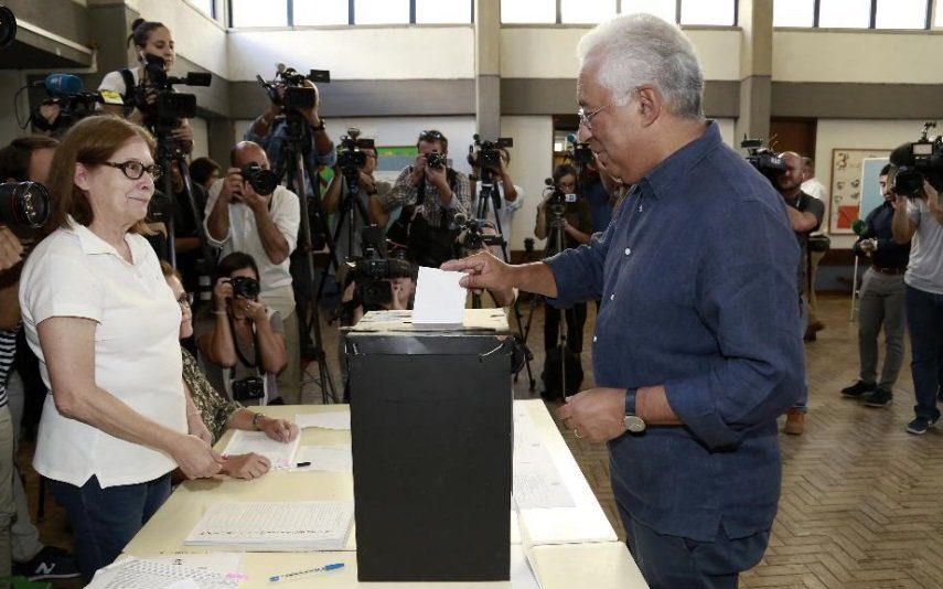 António Costa Mais sereno com a doença da mulher, prepara-se para casar a filha