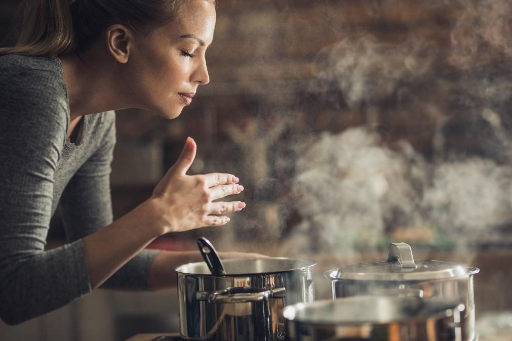 Limpe os excessos das férias com esta receita de elixir curativo de sopa de vegetais