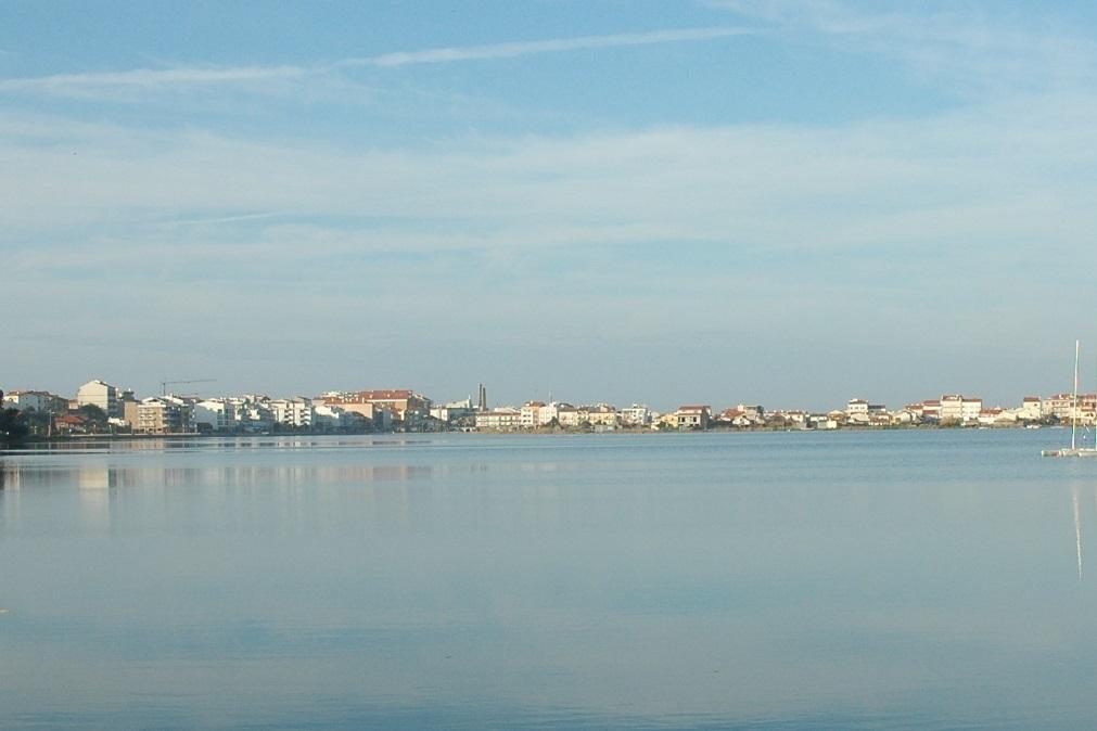 Homem encontrado morto num lago em Coimbra