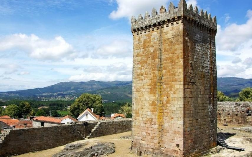 Melgaço A terra da lampreia, do vinho verde e das termas