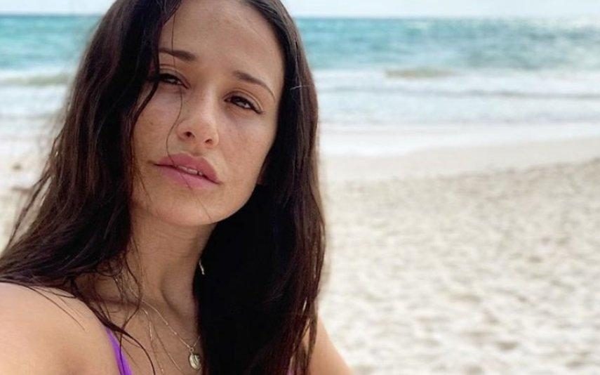 Rita Pereira de fio dental e de bumbum à mostra Aos 37 anos, atriz revela excelente forma física (foto)