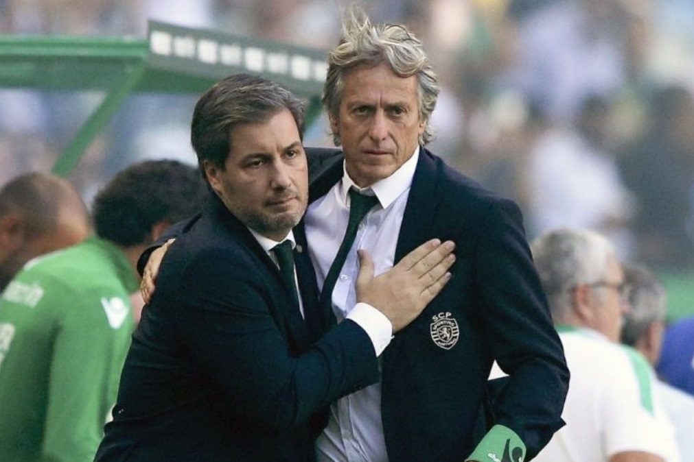 Após funeral do pai, Jorge Jesus viaja com a equipa para Braga