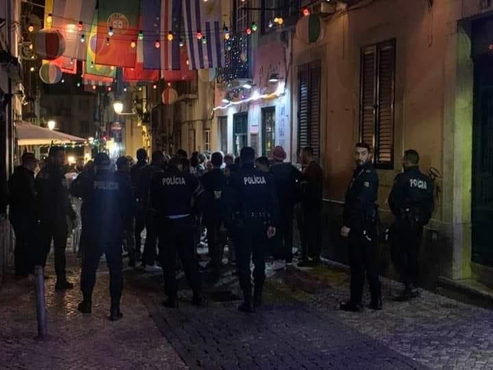 PSP encontra sete estabelecimentos no Bairro Alto a violarem o estado de emergência