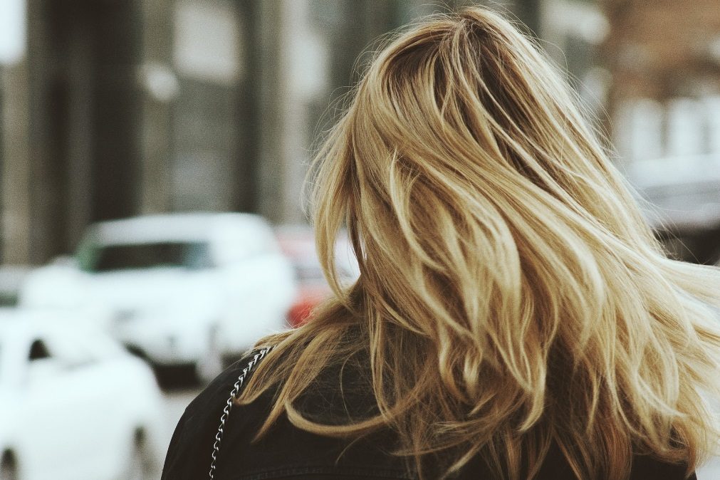 Cabelo sem volume? Nuvem de Pó resolve!