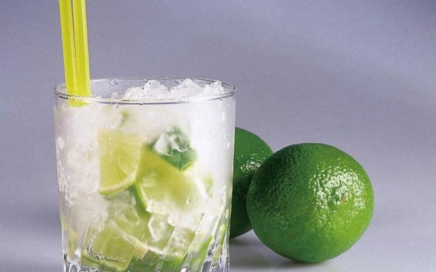 Caipirinha Prepare a bebida do verão em menos de 10 minutos