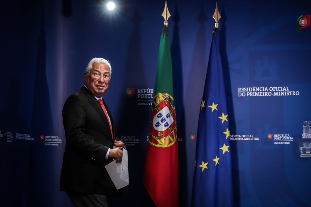 António Costa admite punir organizadores e participantes em festas ilegais