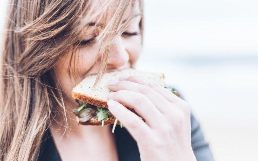 Cinco dicas preciosas para quem quer emagrecer e passa o dia cheio de fome