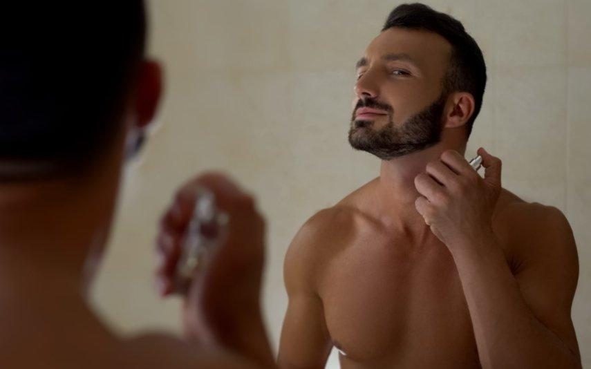 Cinco zonas do corpo que não deve borrifar com perfume