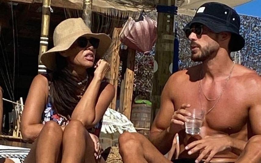 Ângelo Rodrigues e Iva Domingues muito cúmplices na praia (fotos)