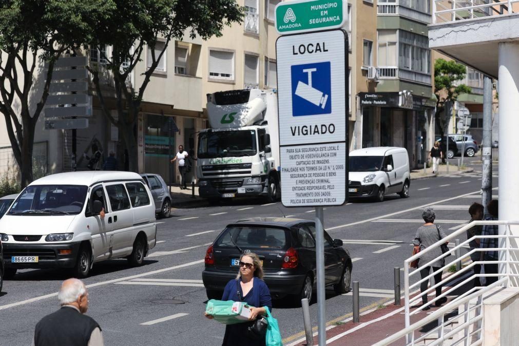 Câmara da Amadora autorizada a alargar sistema de videovigilância