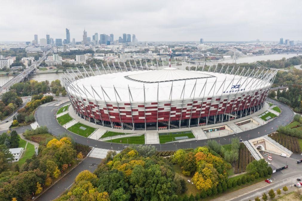 Covid-19: Estádio nacional da Polónia vai ser transformado em hospital