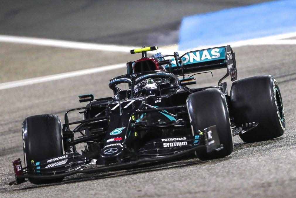 Covid-19: Lewis Hamilton garante estar 