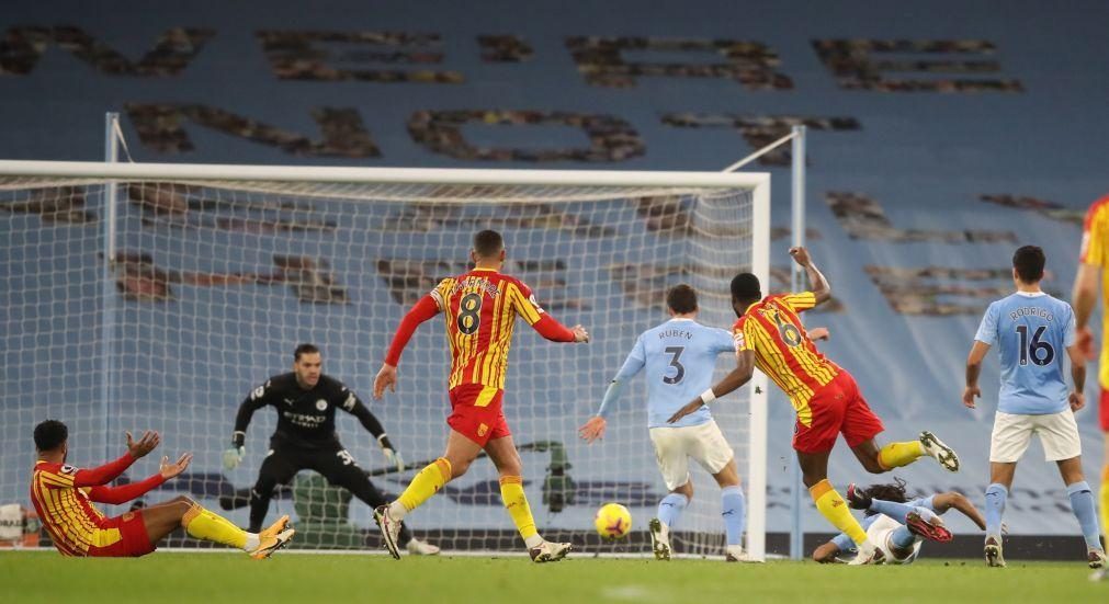 Infelicidade de Rúben Dias atrasa Manchester City na luta pelo 'pódio'