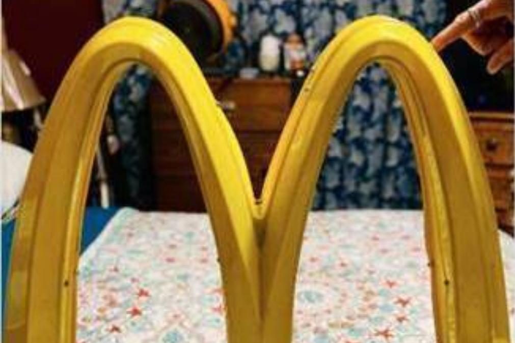 Detido jovem que fotografava mulheres despidas nas casas de banho do McDonald’s