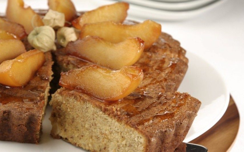 Bolo de pera e canela Doce para dias de folia