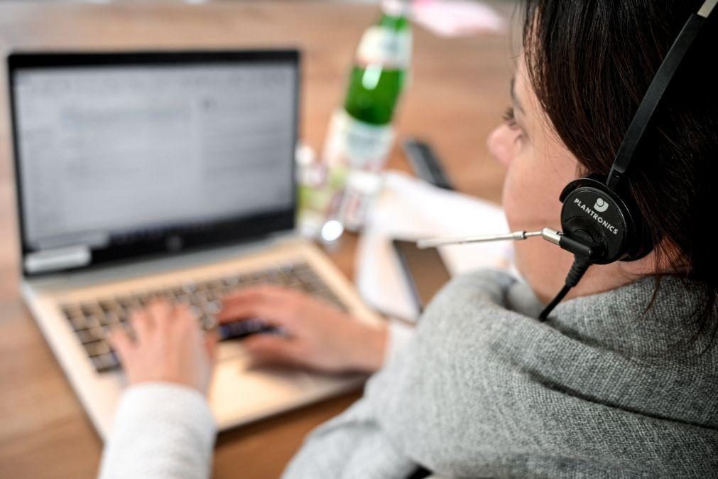 Teletrabalho. Mais tempo frente aos ecrãs causa queixas oculares e dor de cabeça