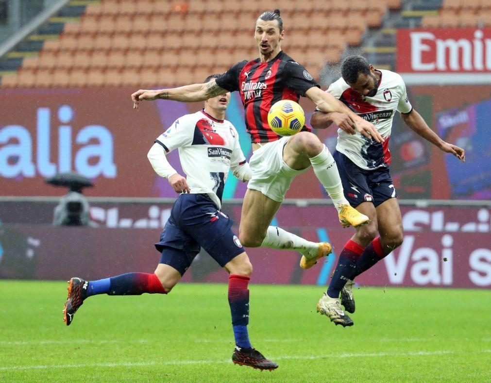 Golo 500 de Ibrahimovic abre caminho à goleada do AC Milan frente ao Crotone