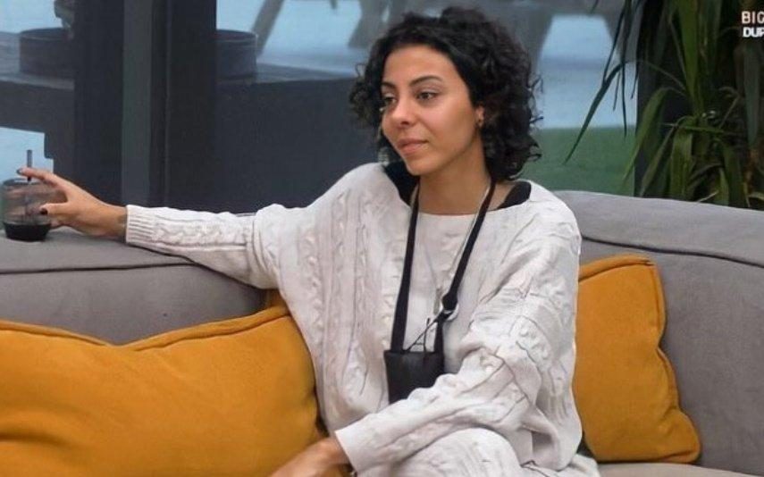 Jéssica Fernandes revela que pai fez chantagem com a produção