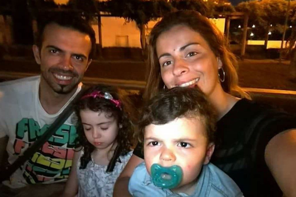 Familiares e amigos tentam encontrar família desaparecida em Castanheira de Pêra