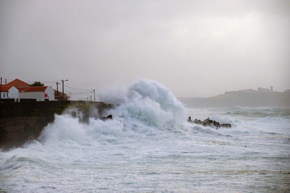Autoridade Marítima alerta para agravamento da agitação marítima nos Açores