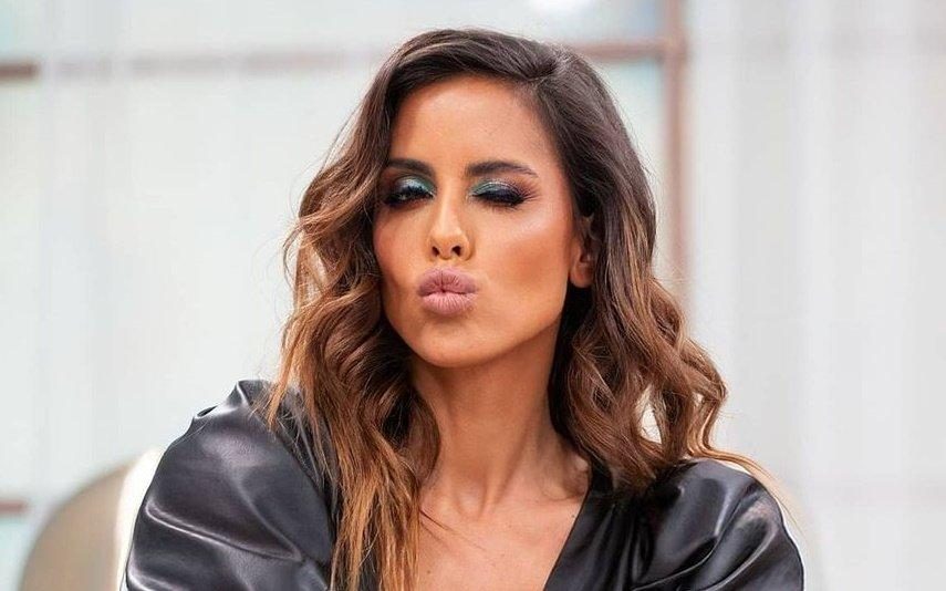 Carolina Patrocínio desconfina com look ousado e fãs deixam elogios