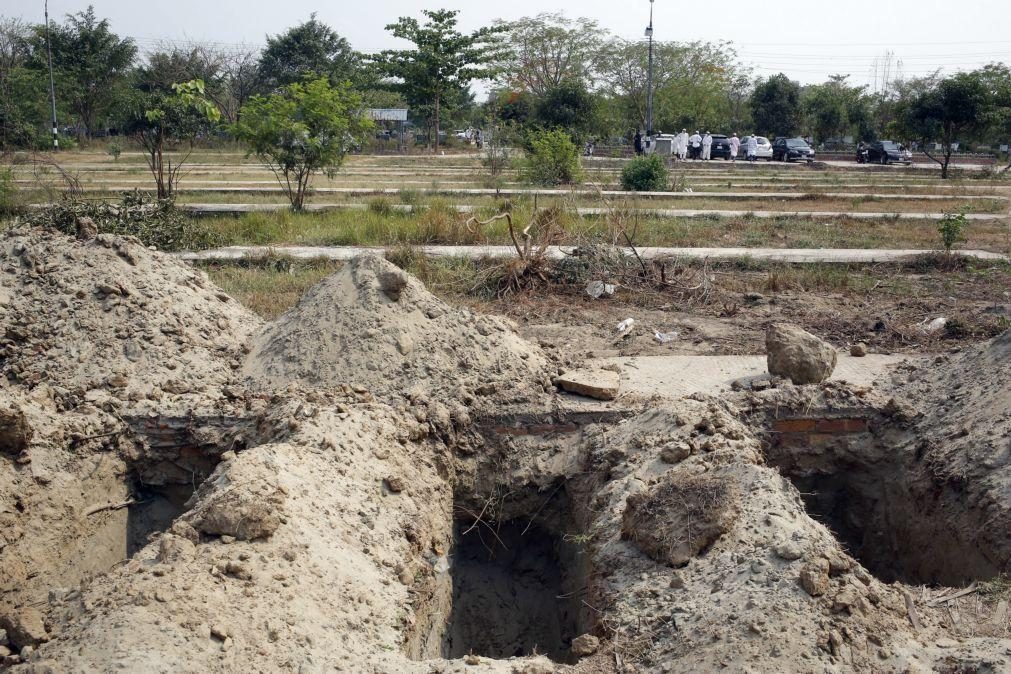 Covid-19: Pandemia já matou 3,15 milhões de pessoas no mundo