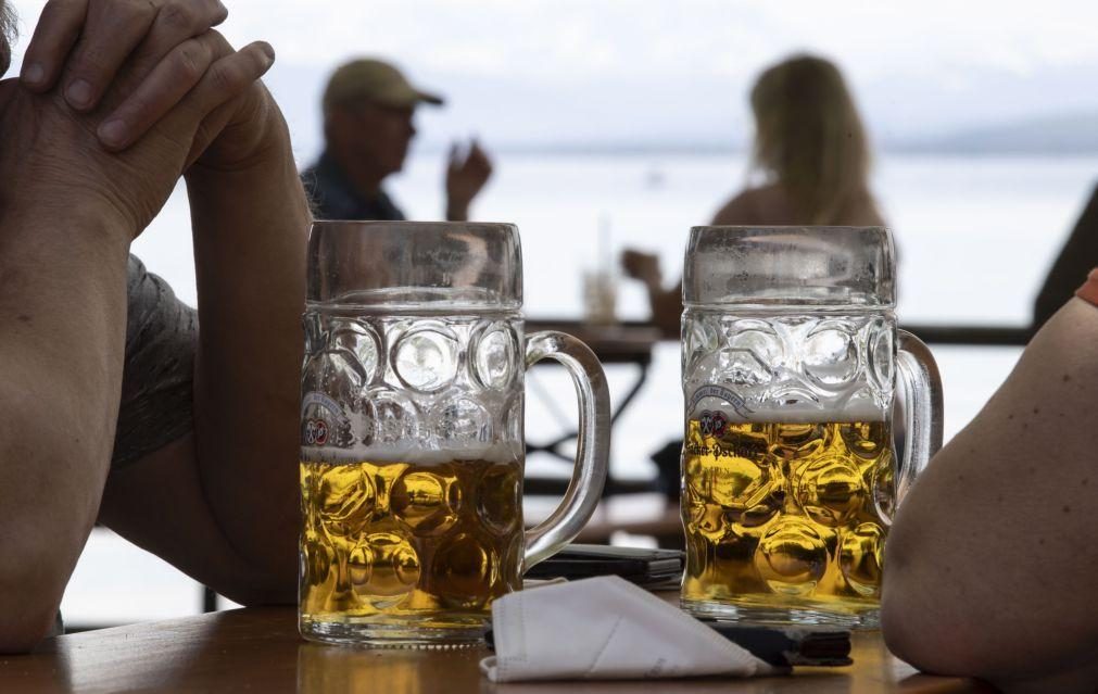 Cada português consome 12 litros de bebidas alcoólicas por ano